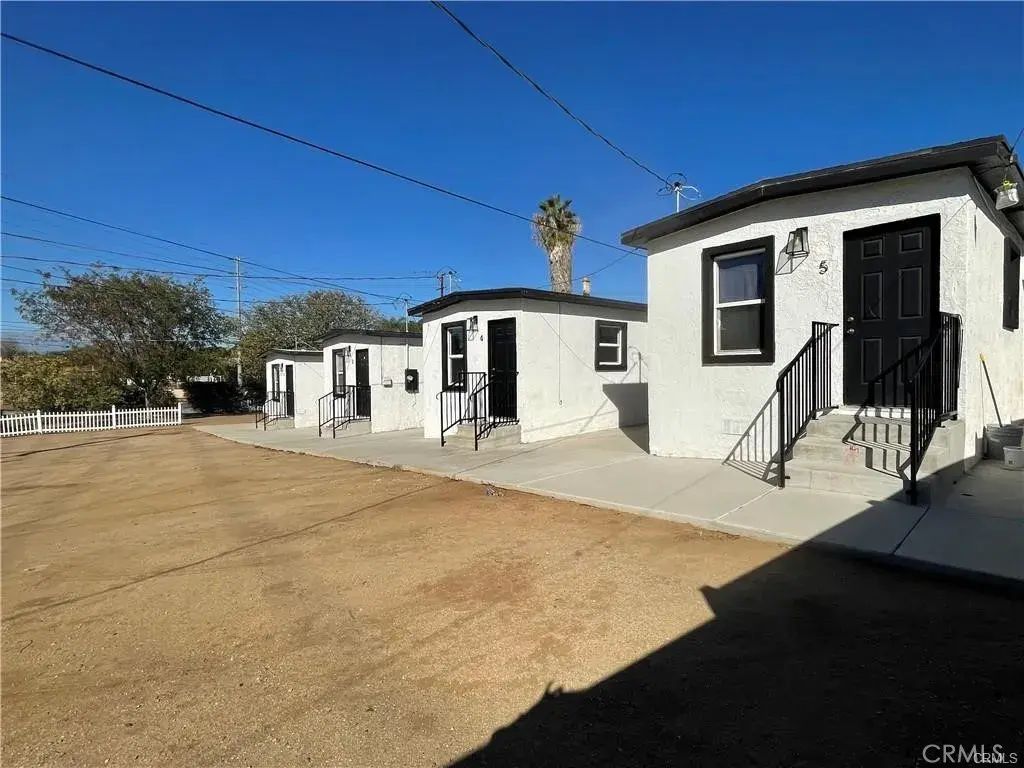 10098 Campbell 4, Riverside