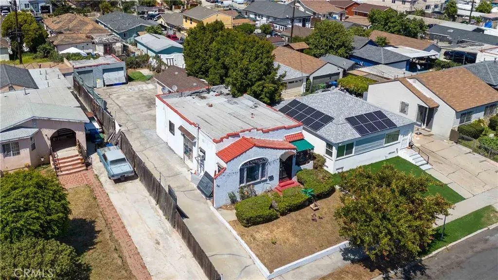 321 E 119th, Los Angeles