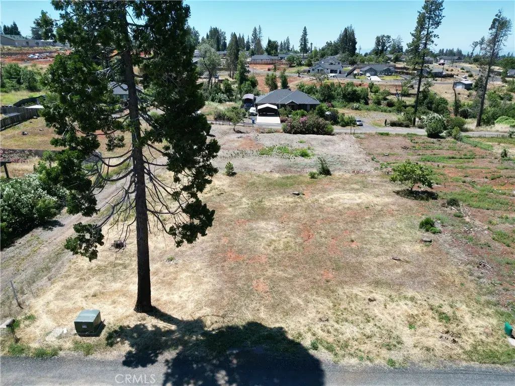 720 Edwards, Paradise