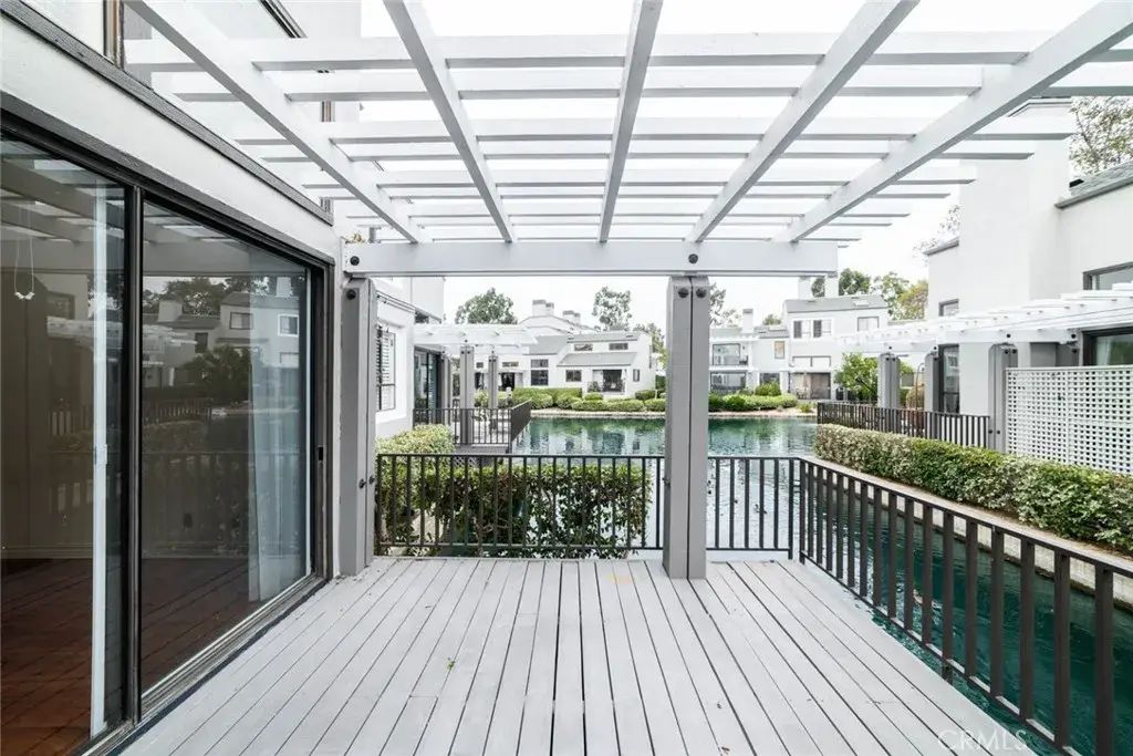 31 Waterway 3, Irvine