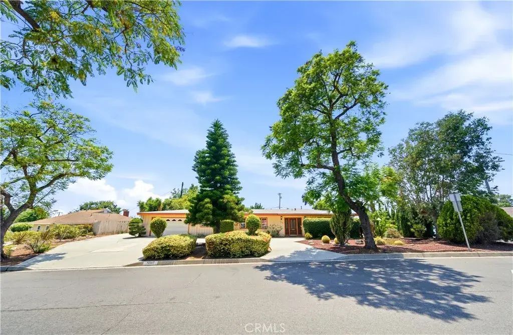 10007 Bogardus Avenue, Whittier