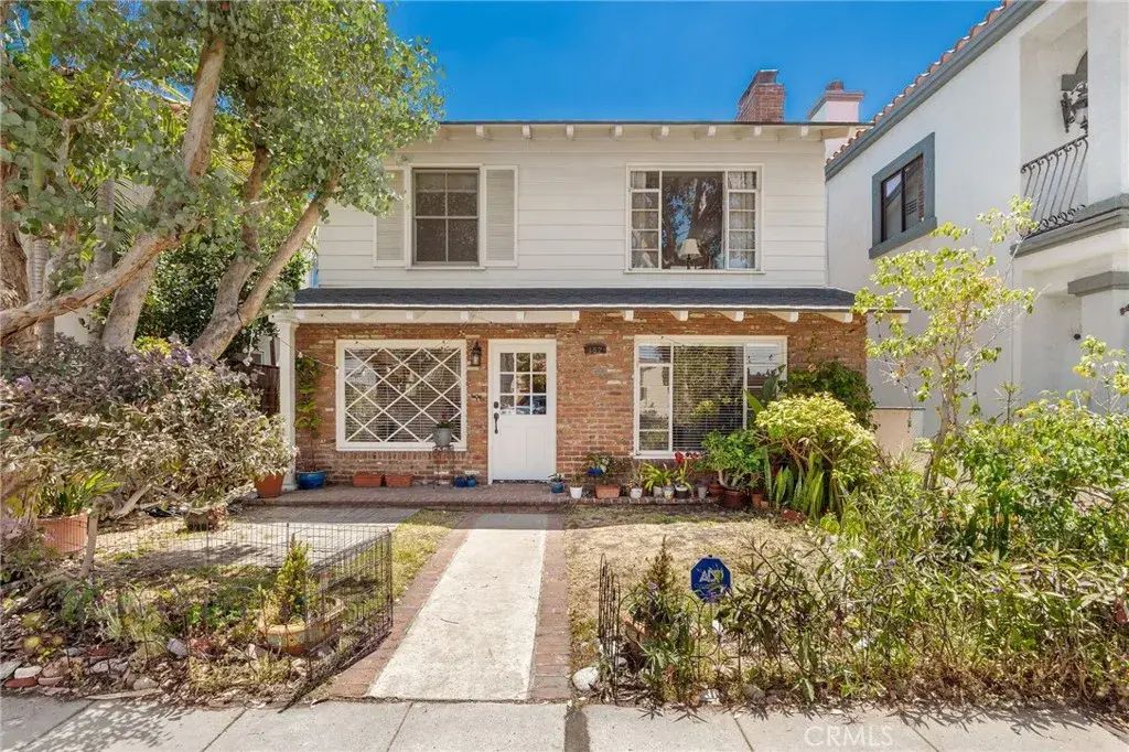 152 Park Avenue, Long Beach