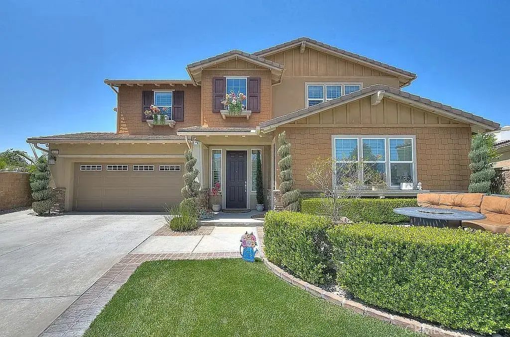 14350 Saint Michaels Lane, Chino