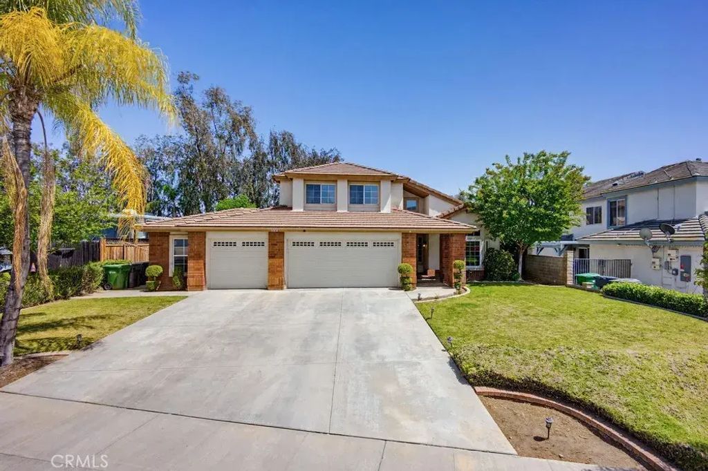 3731 Columbia, Corona