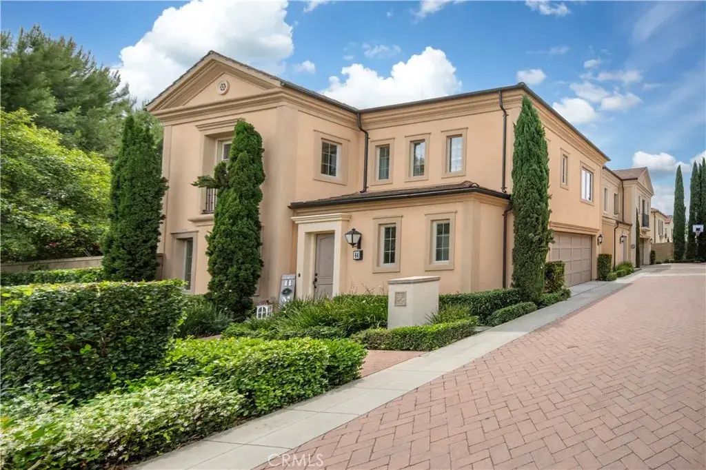 64 Maple Ash, Irvine
