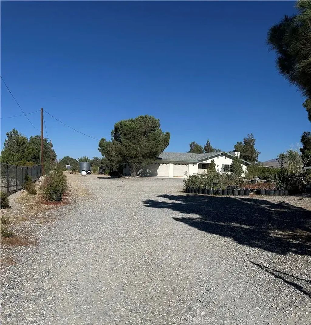 9181 Visalia, Lucerne Valley