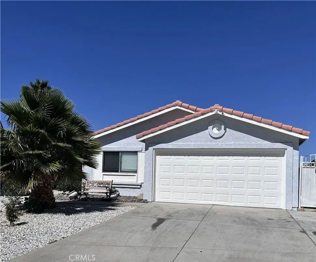 14161 Surrey Court, Victorville