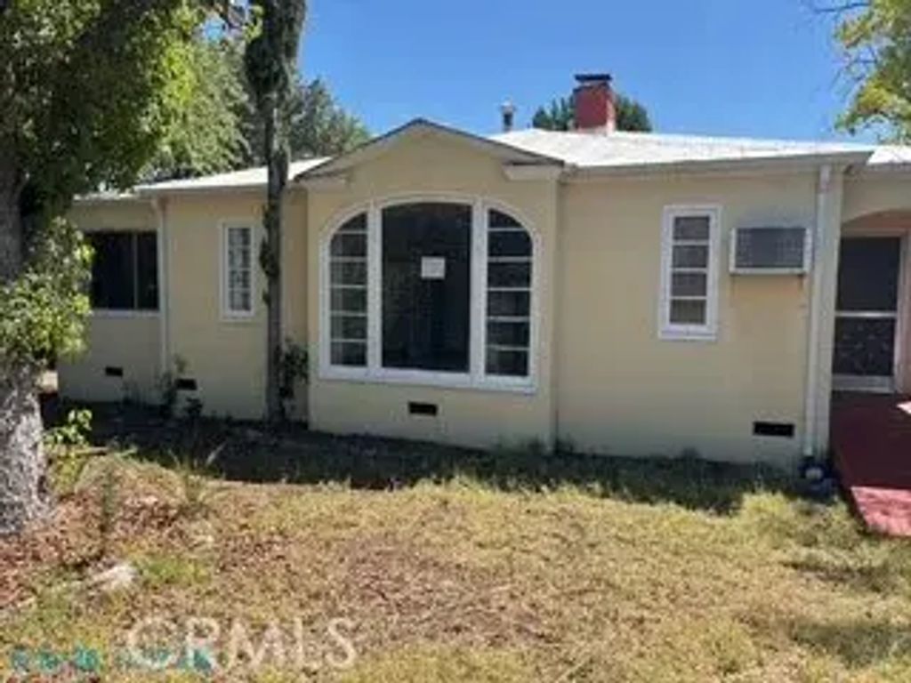 570 S Cloverdale, Cloverdale