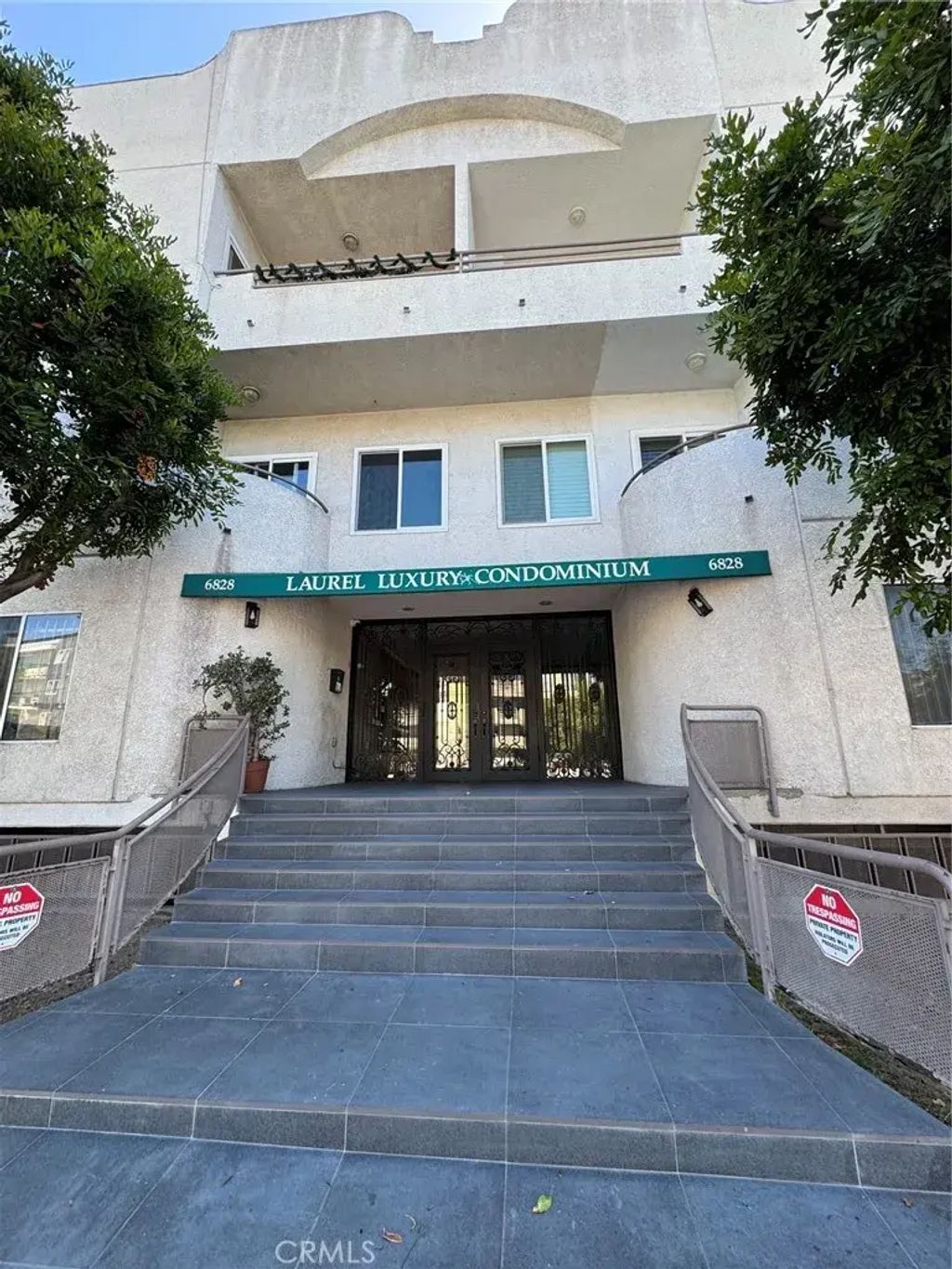 6828 Laurel Canyon Boulevard 211, North Hollywood