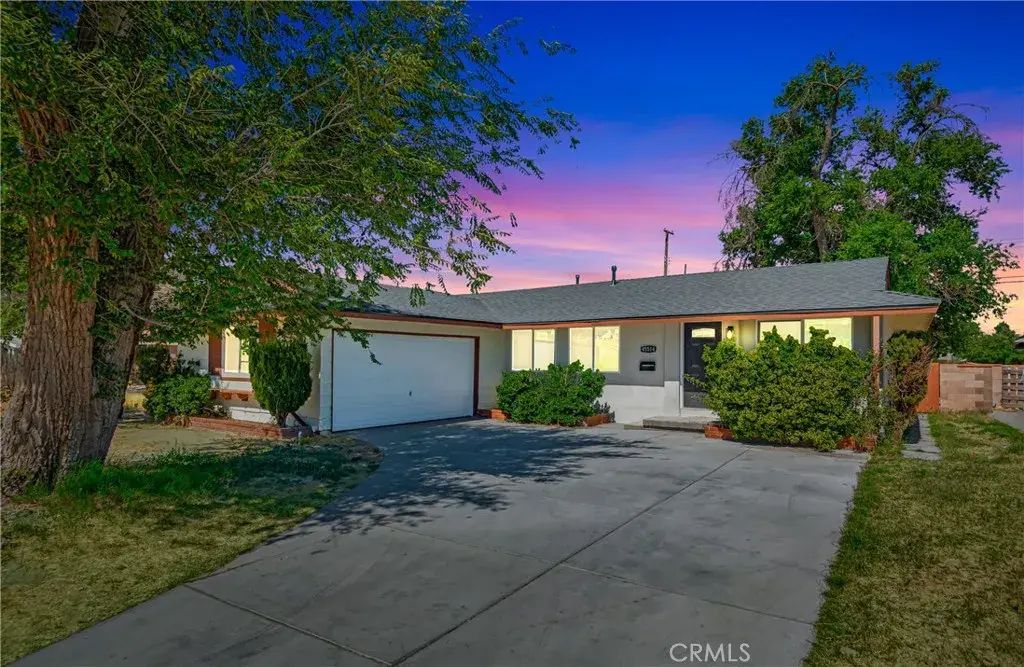 45514 11th Street West, Lancaster