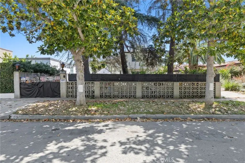 620 N Kilkea Drive, Los Angeles
