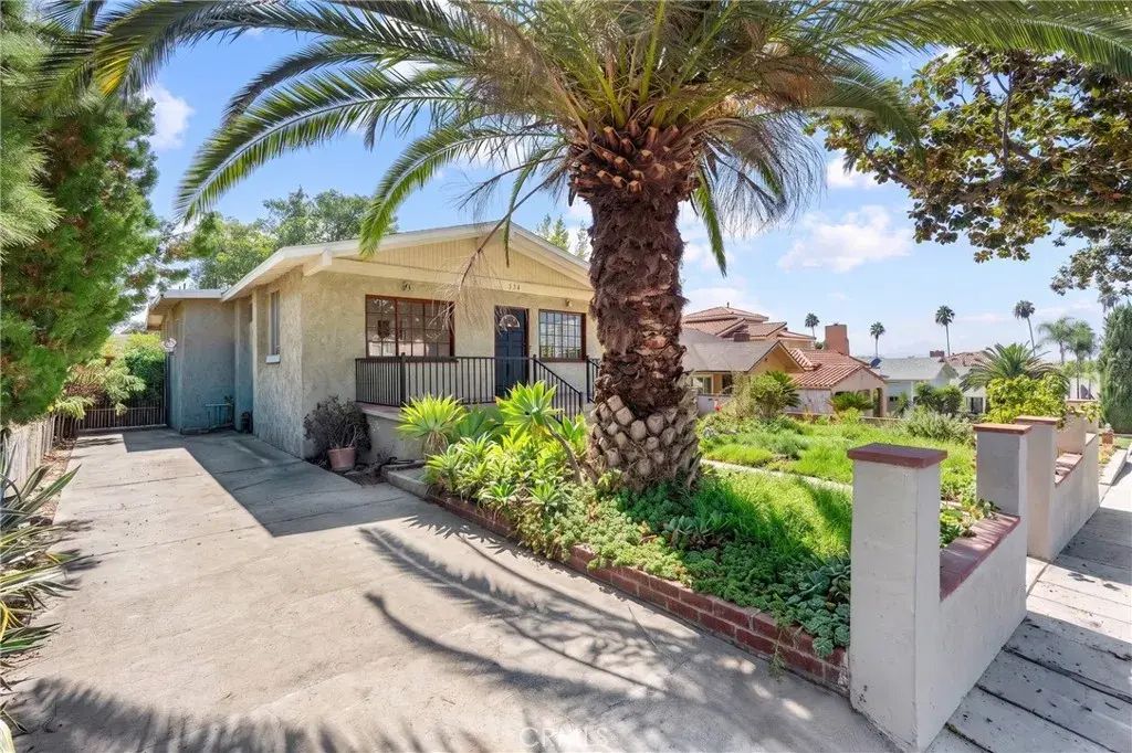634 E Walnut, Burbank