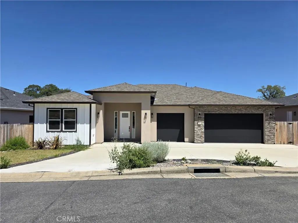 221 Lariat Loop, Oroville