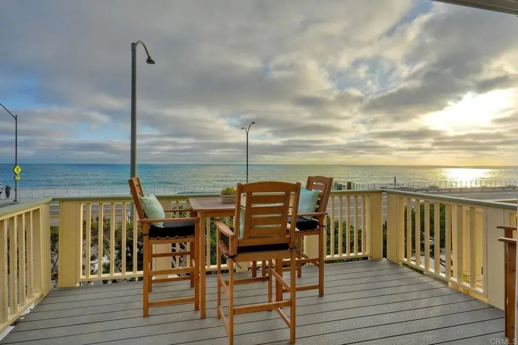 3438 Carlsbad Boulevard, Carlsbad