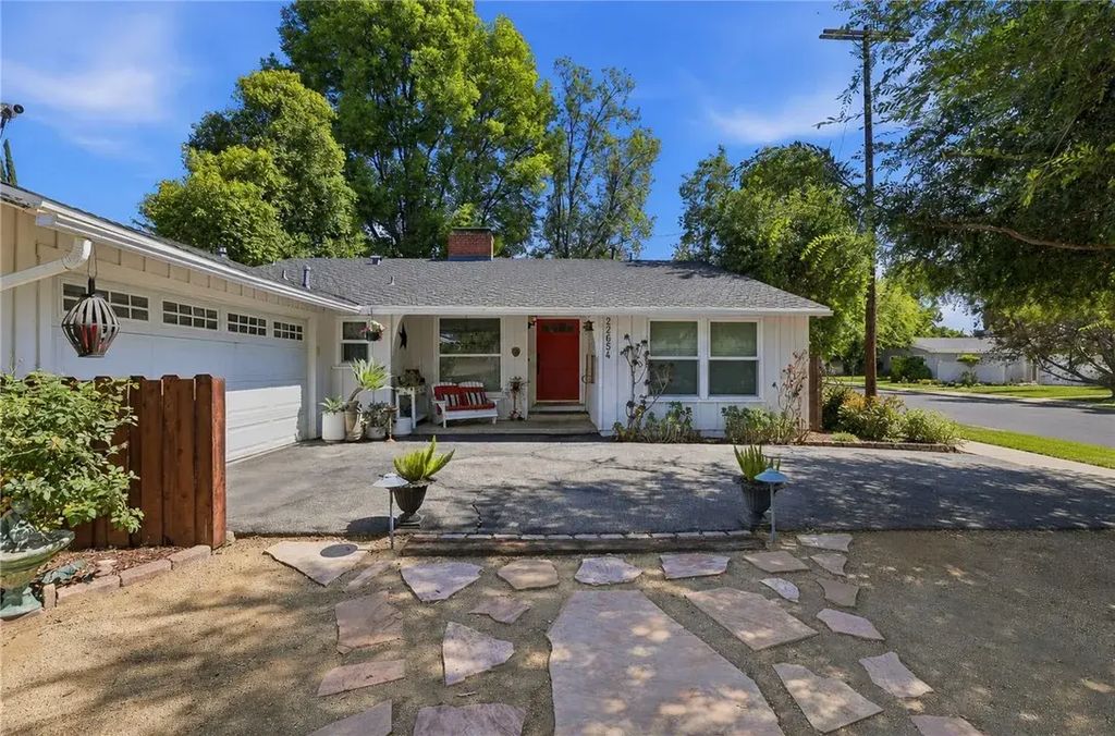 22654 Collins Street, Woodland Hills