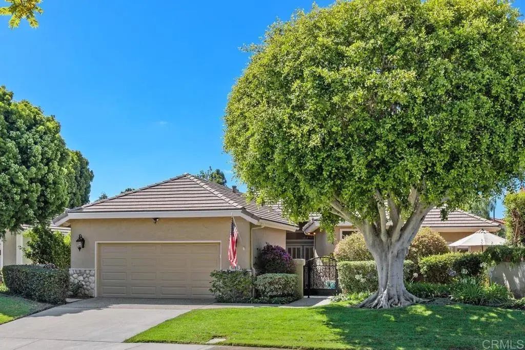 5185 Triple Crown, 