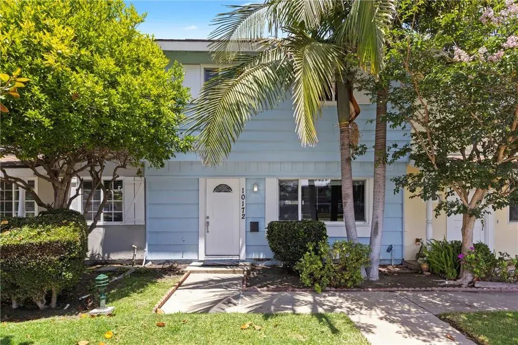 10172 Ascot, Huntington Beach
