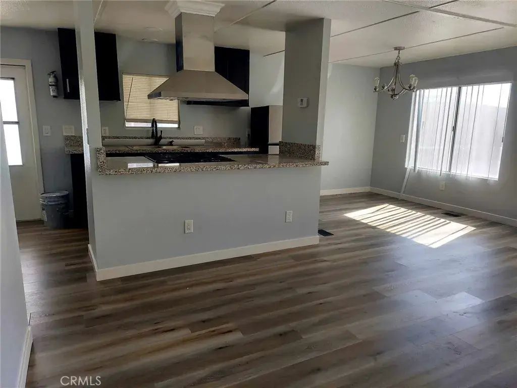1097 North State St 164, Hemet