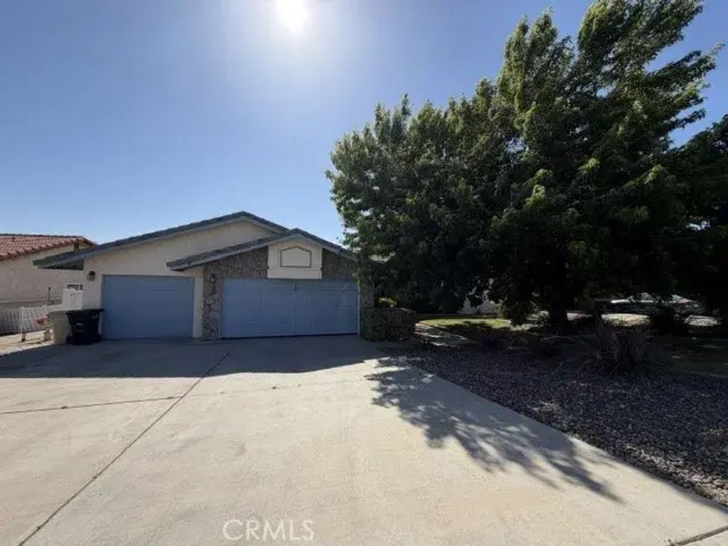 13105 Yellowstone, Victorville
