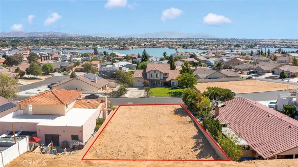13570 Chinquapin, Victorville