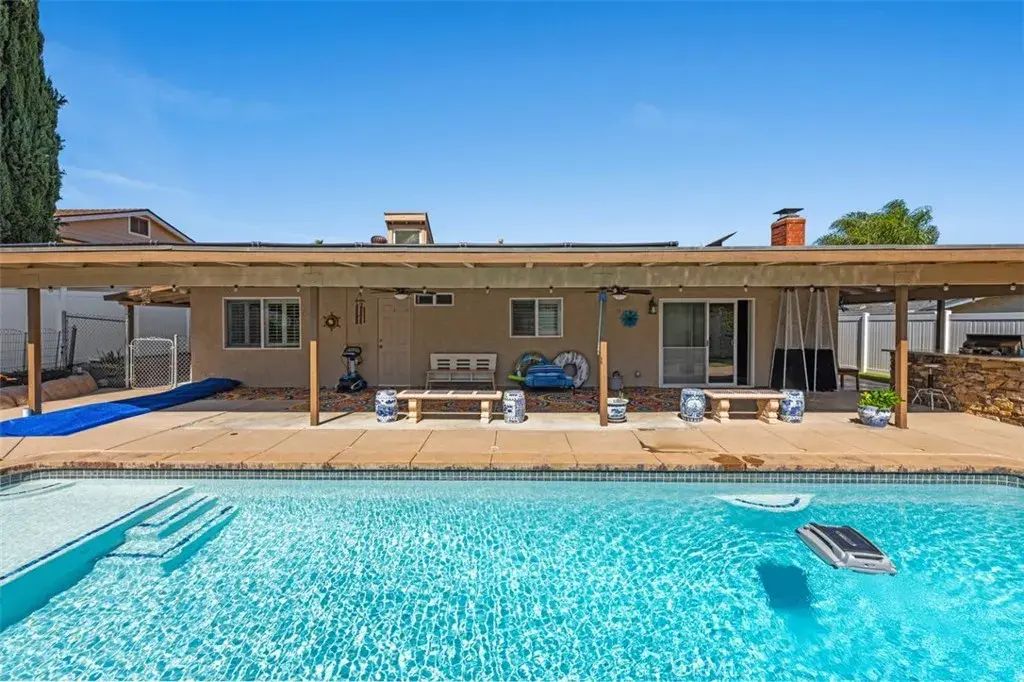 9716 Halberns Boulevard, Santee