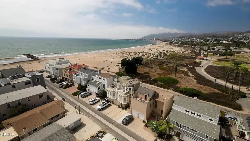 945 Sharon Lane, Ventura