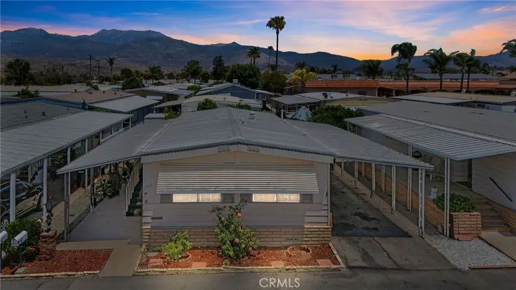881 N Lake 362, Hemet