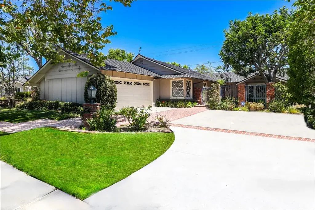 3021 Coleridge Drive, Rossmoor