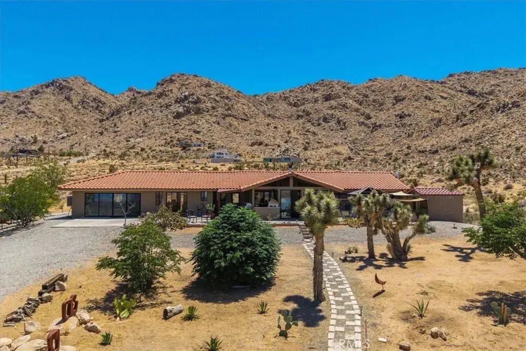 7880 Wesley Road, Joshua Tree