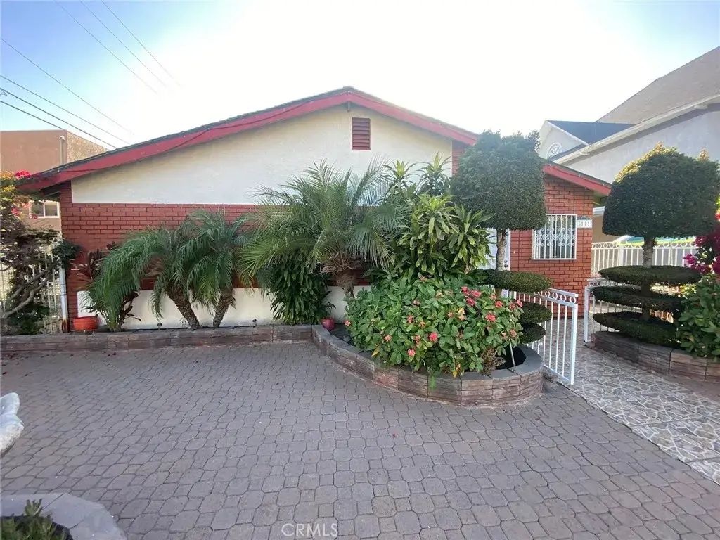 3111 Halldale Ave., Los Angeles