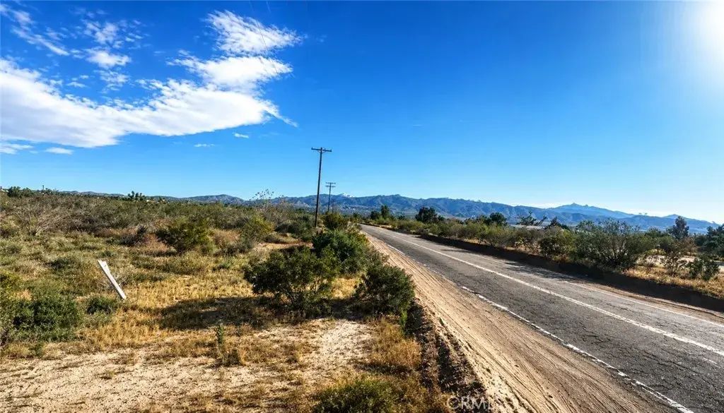 Oasis, Pinon Hills