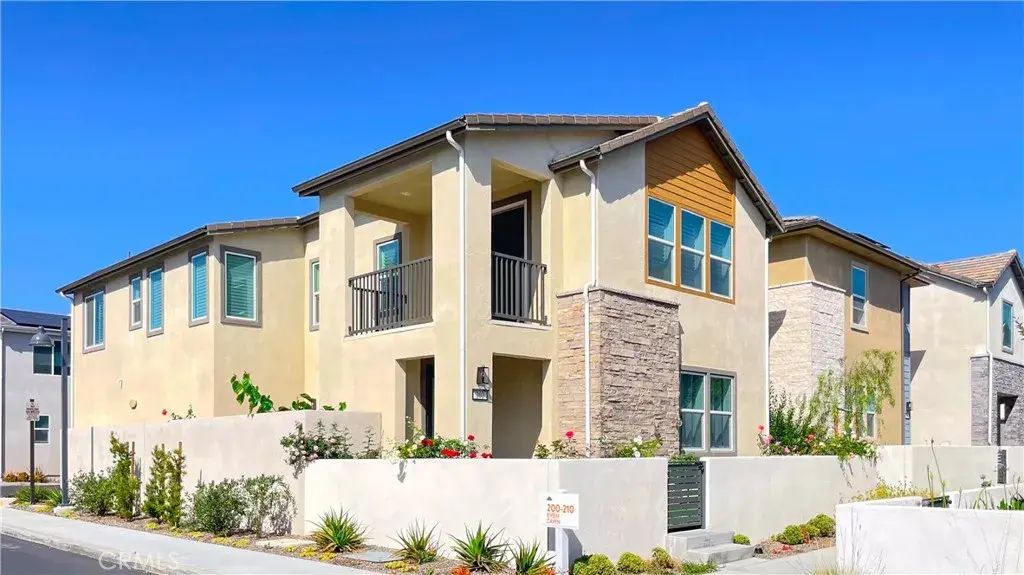 202 Zawn, Irvine
