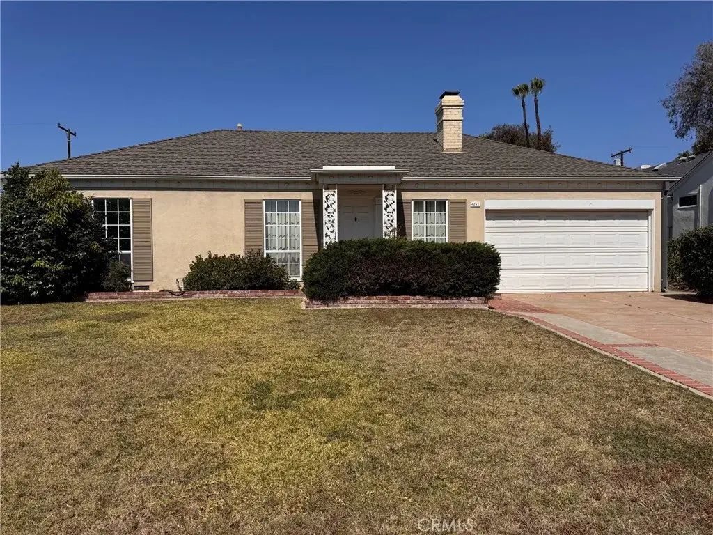 4251 Blackthorne Avenue, Long Beach