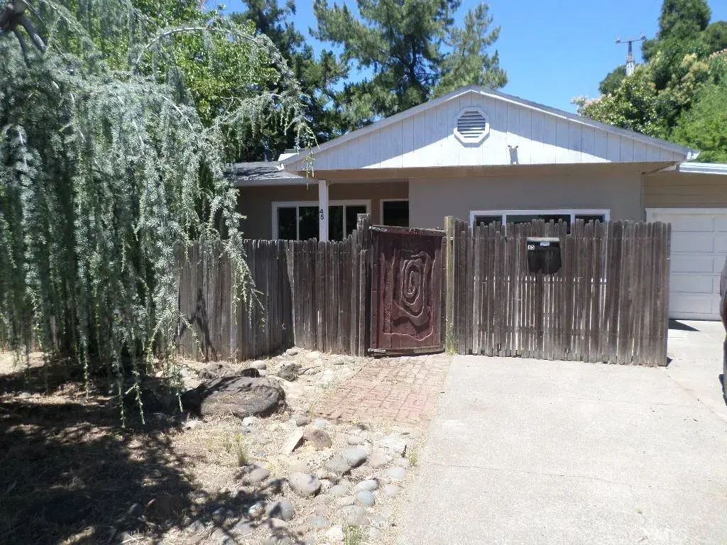 45 Oak, Chico