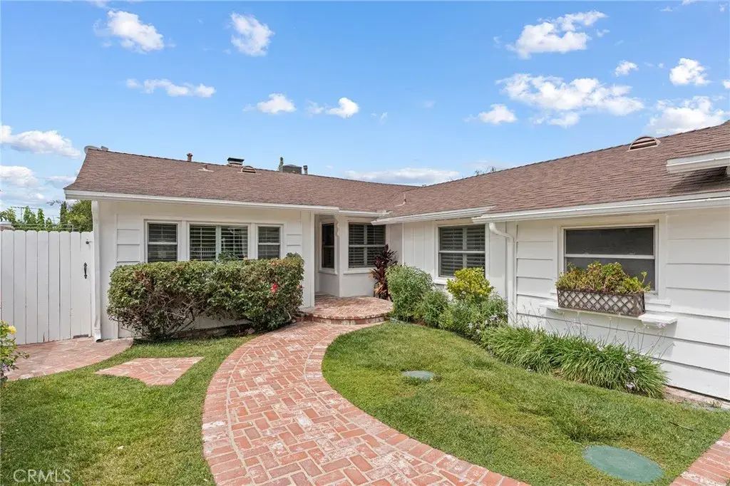 23047 Friar, Woodland Hills