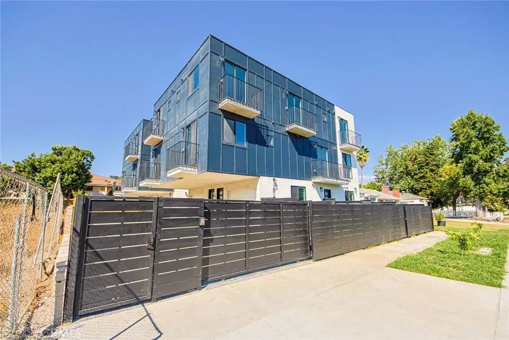 10719 Addison Street, North Hollywood