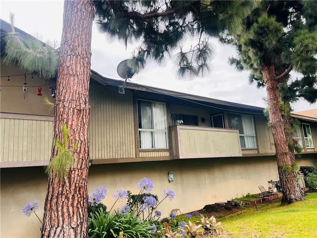 23240 Sesame C, Torrance