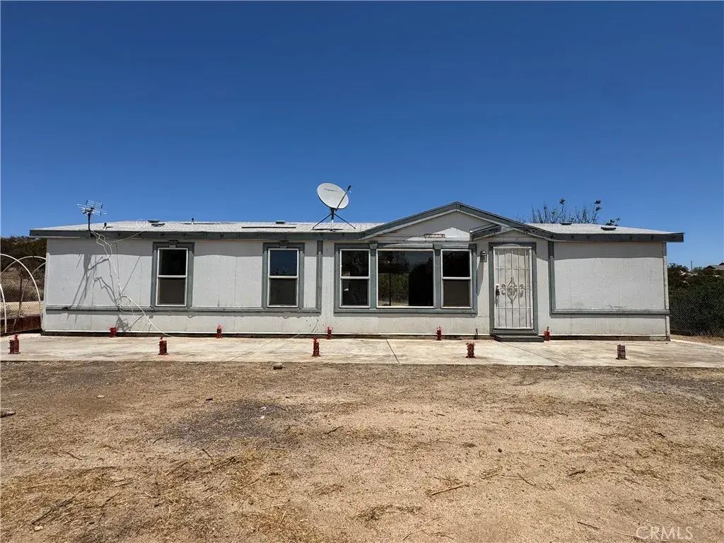 41251 Rope Road, Hemet