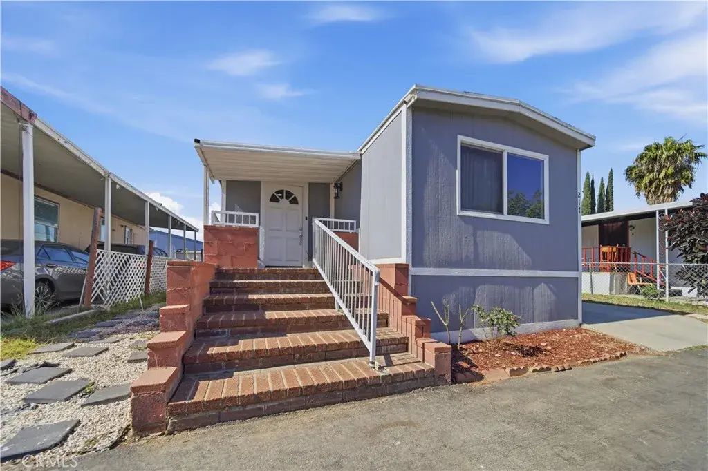 10701 Cedar Ave 217, Bloomington