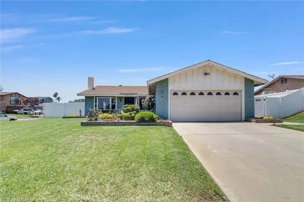896 N Arrowhead, Rialto