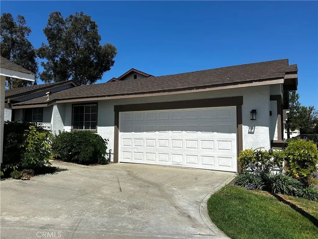 52 Bridgeport, Irvine
