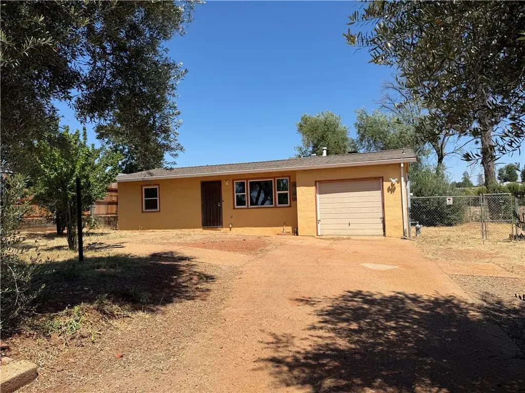 5726 Newland, Paradise