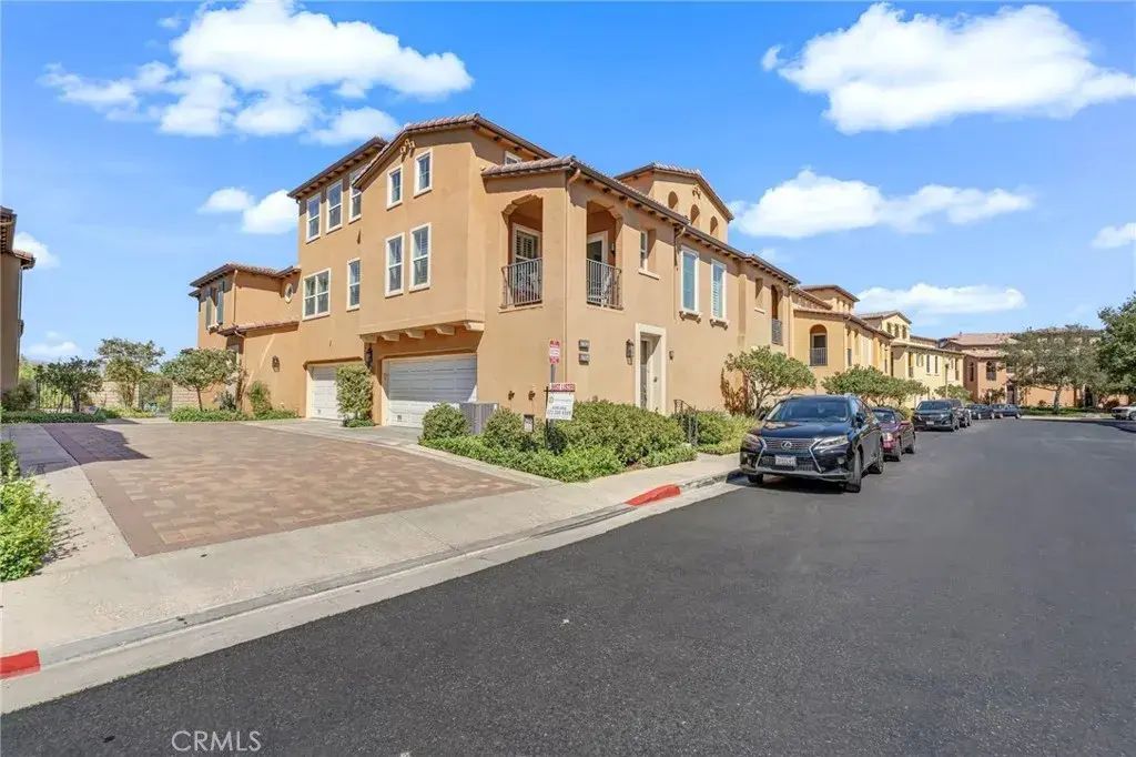 27022 Pebble Beach, Valencia