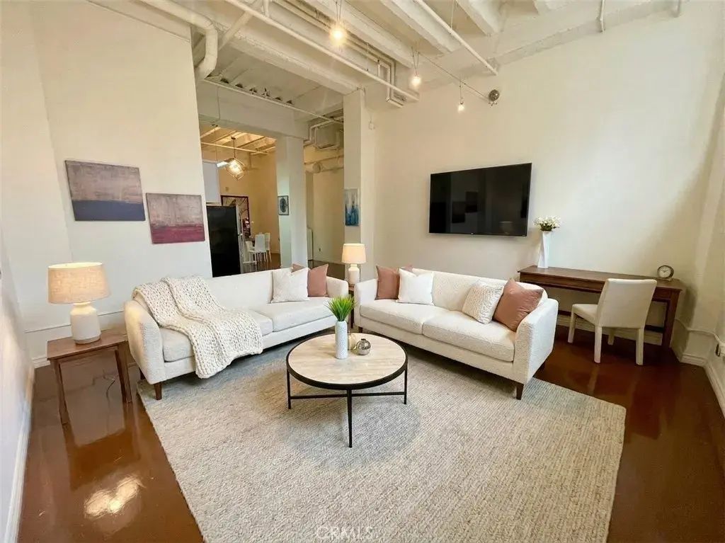 312 W 5th Street 201, Los Angeles