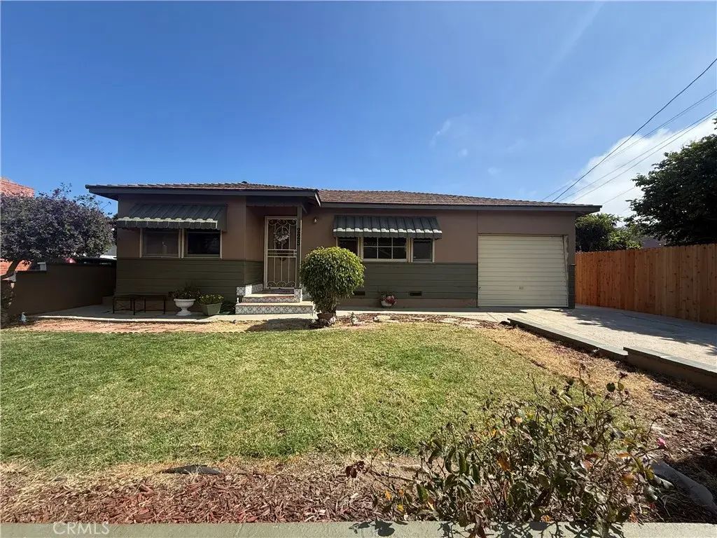 225 W Center Street, Ventura