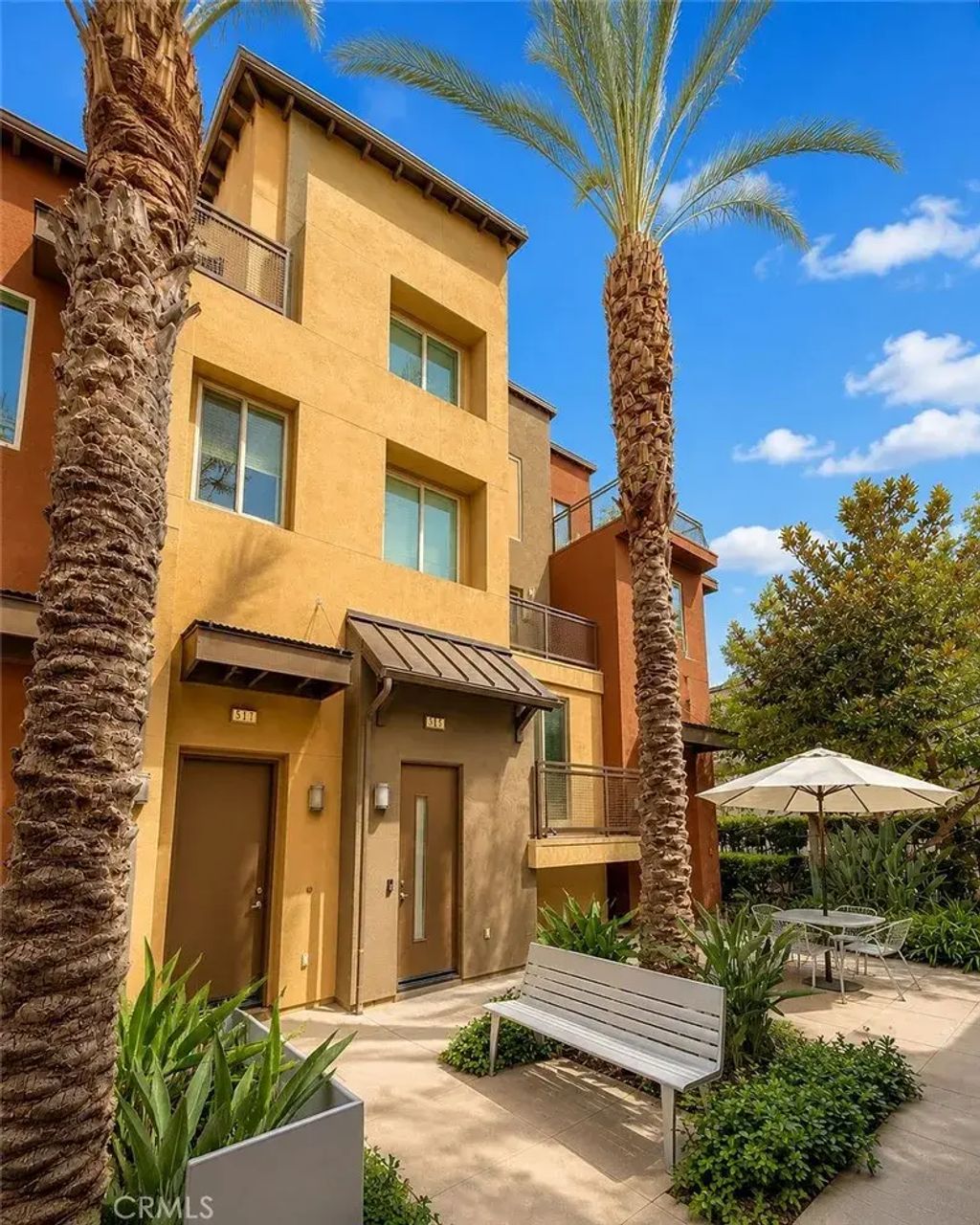 575 Rockefeller, Irvine