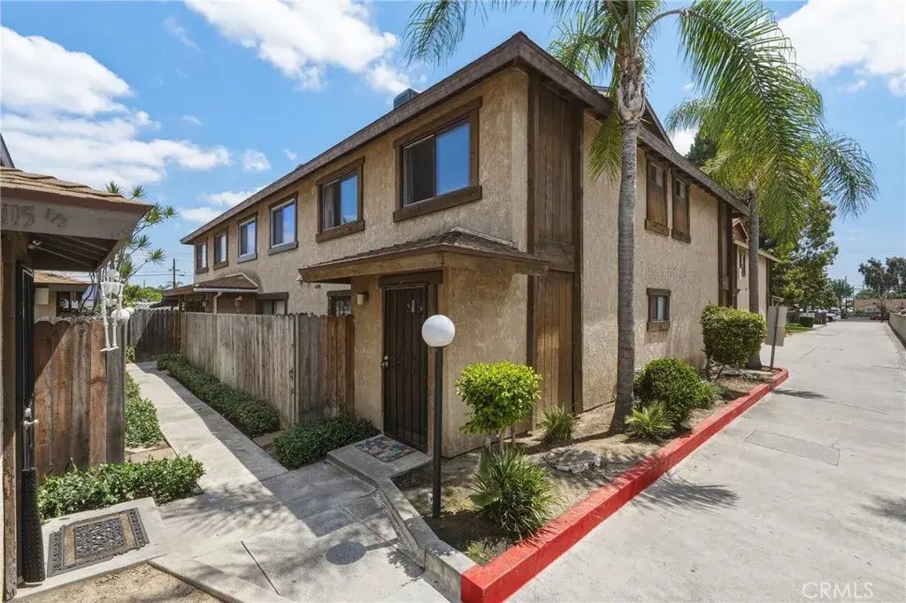 16115 Eucalyptus A, Bellflower
