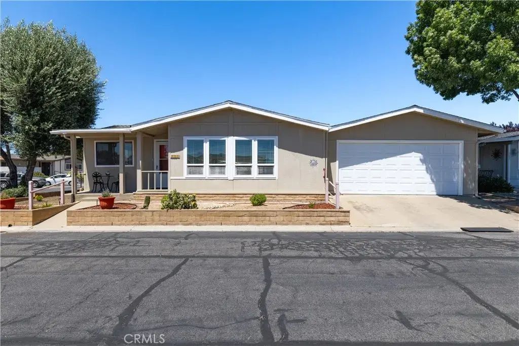 321 Lark, Paso Robles