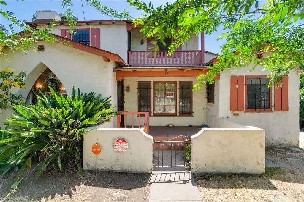 1523 N Mountain View, San Bernardino