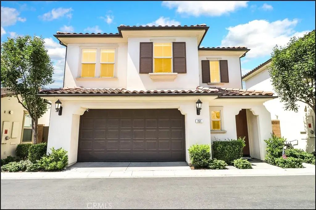 151 Bright Poppy, Irvine